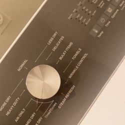 Whirlpool, washer and Gas dryer set