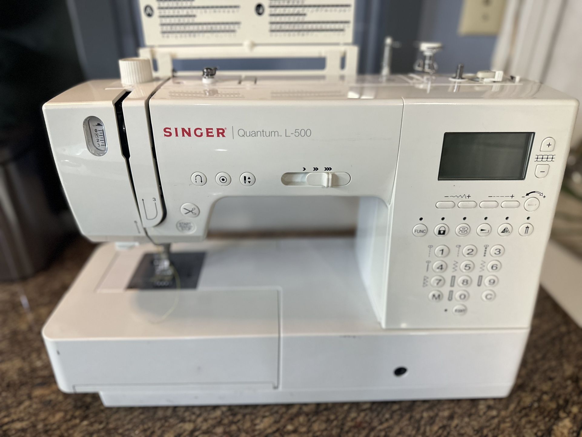 Singer Quantum L 500 Sewing machine