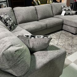 💫Brand New 💫Ballinasloe Ashley | 3 Pc Sectional With Platinum Chaise | Sofa | Loveseat | 