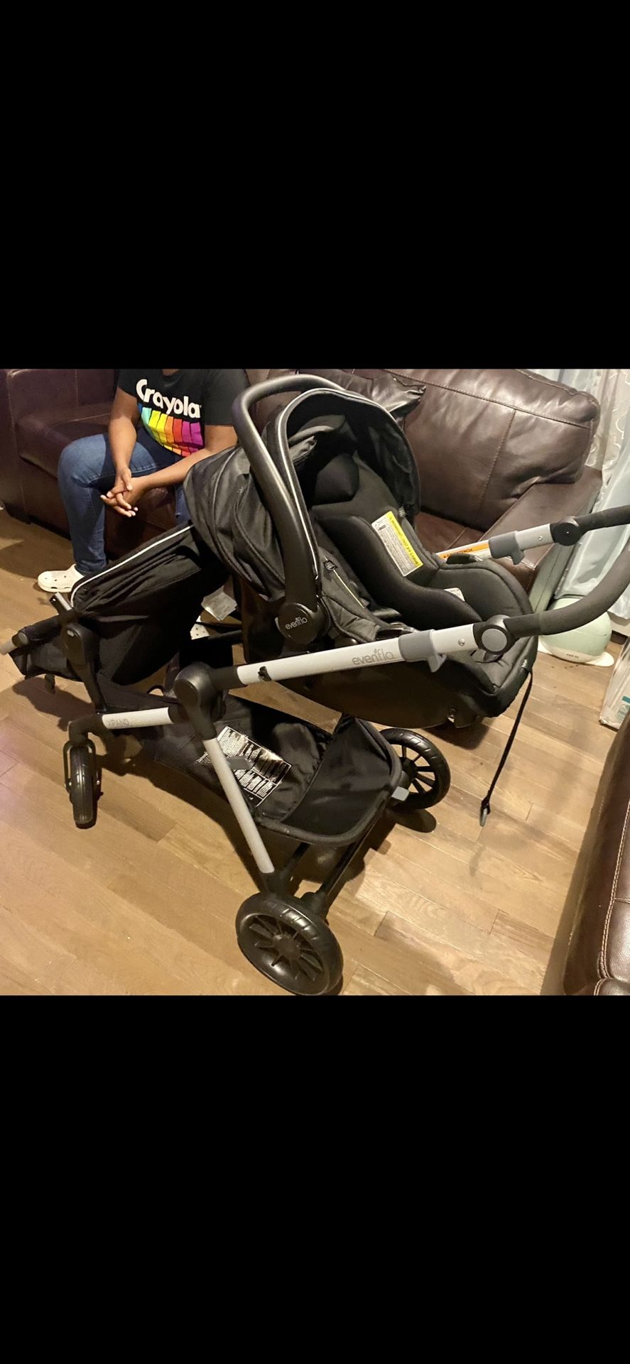 EVENFLO (DOUBLE STROLLER ) for newborn & toddler for Sale in Queens, NY