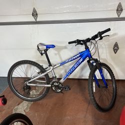 Trek Boys Mountain Bike 24”