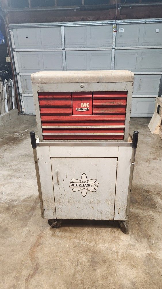 Craftman Top Tool Box And Roller Cabinet