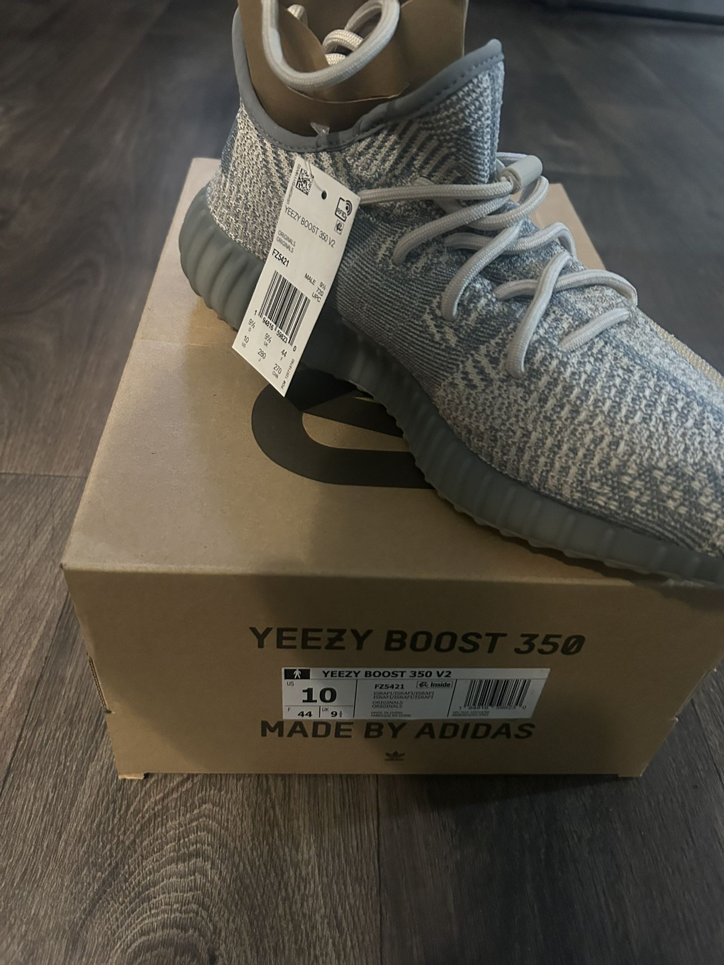 Yeezys Shoes