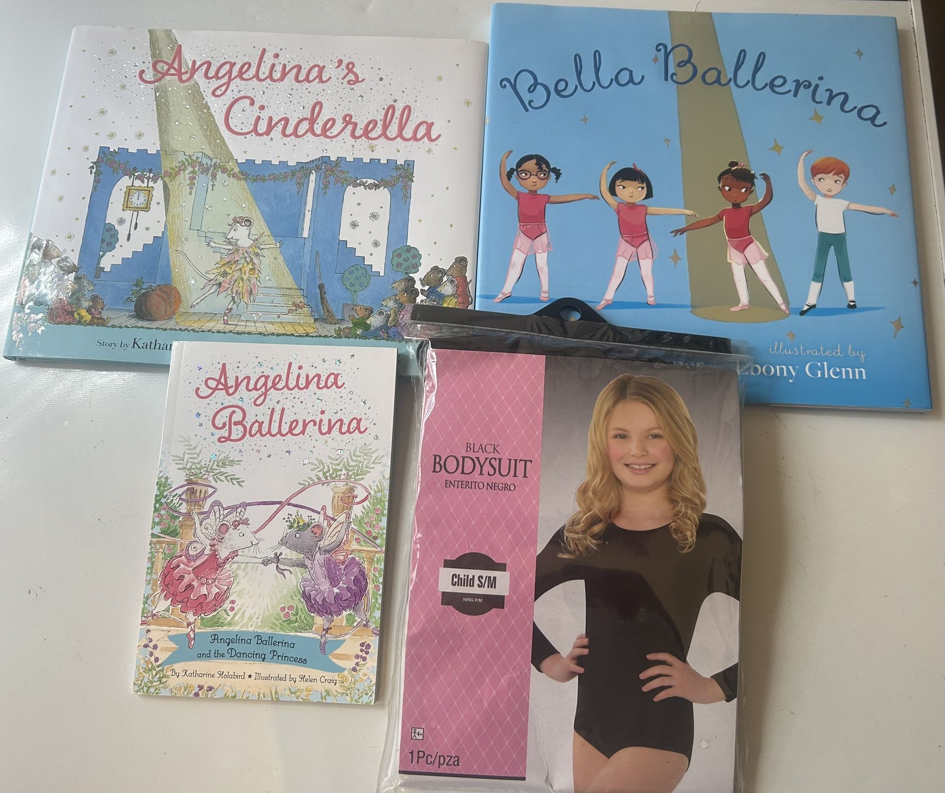 Books & Bodysuit Lil Girls Sm/med