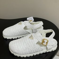 Pr,ada    sandal 