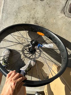 E-bike wheel hub