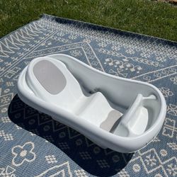 White Baby Bath Tub