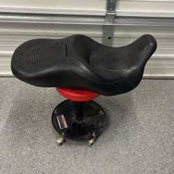 Genuine Harley Davidson Motorcycle Seat RDW-92/61-0067 Black HD Front/Rear