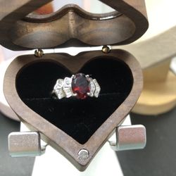 Natural Garnet Ring (925 Frame)