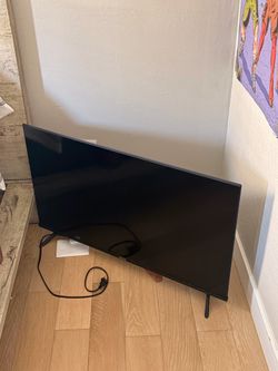 Hisense TV 42”