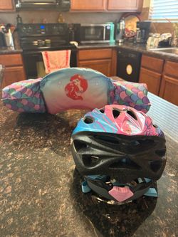 Helmet and lifejacket bundle