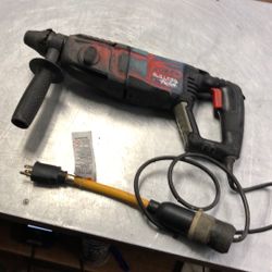 1003 Bosch 11255VSR Corded 8amp 1” Variable Speed Rotary Hammer W/ 120v Adapter 539549