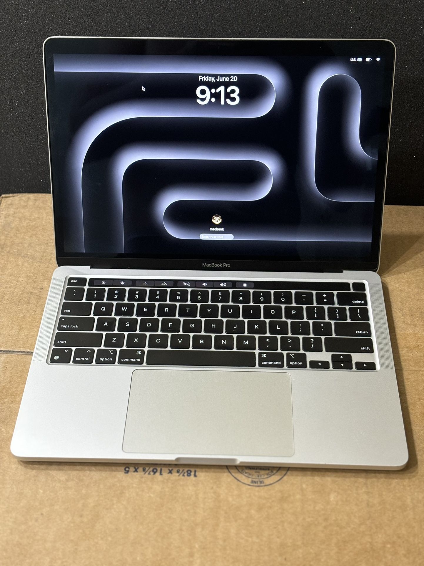 MacBook Pro 13 M1 2020 8gb/ 256 Gb Silver