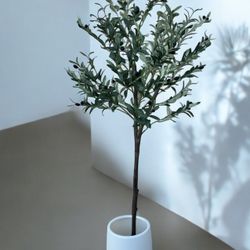 Faux olive tree