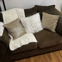 Sofa n love seat 100$