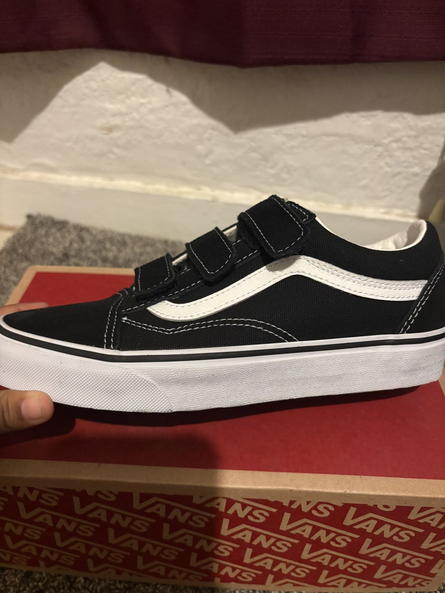 size 8.0 women 6.5 men