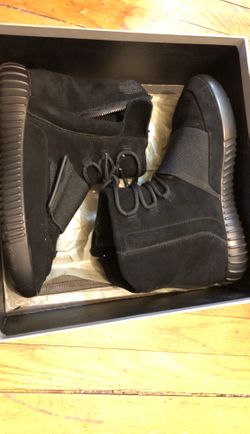 Adidas Yeezy boost 750 size 8.5 used