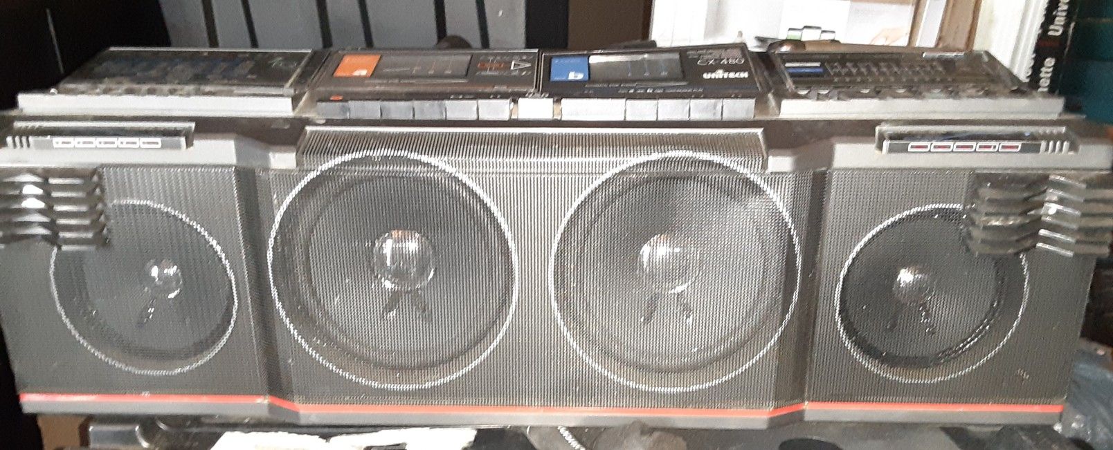 Unitech High Performance Am/fm Stereo Daul Cassette Recorder 7 Graphic Equalizer Portable Sound System