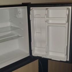 Danby 2.3 cu.ft. Compact Refrigerator