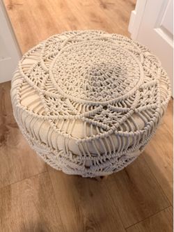 Small feet Ottoman