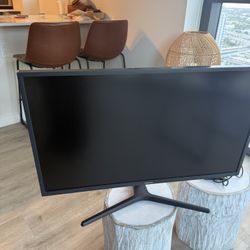 Samsung 32” 4K UHD Monitor (UJ59 Series). HDMI + DisplayPort. Great Condition 