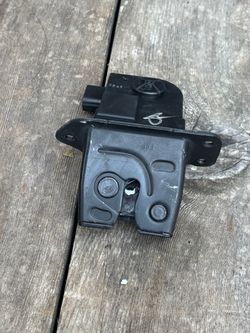 2012-2017 Hyundai Veloster Hatch Trunk Boot Lid Latch Lock Actuator Mechanism