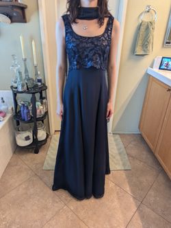 Navy Blue Sleeveless Maxi Dress with Sequined Bodice and Chiffon Scarf Size 5/6 Medium Homecoming