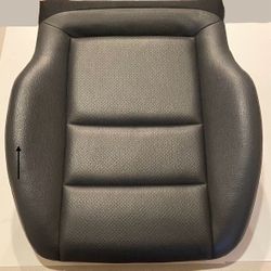 08-14 Mercedes C250 C300 C350 Sedan GLK350 GLK450 GLK550 Front Left Driver Lower Cushion Black
