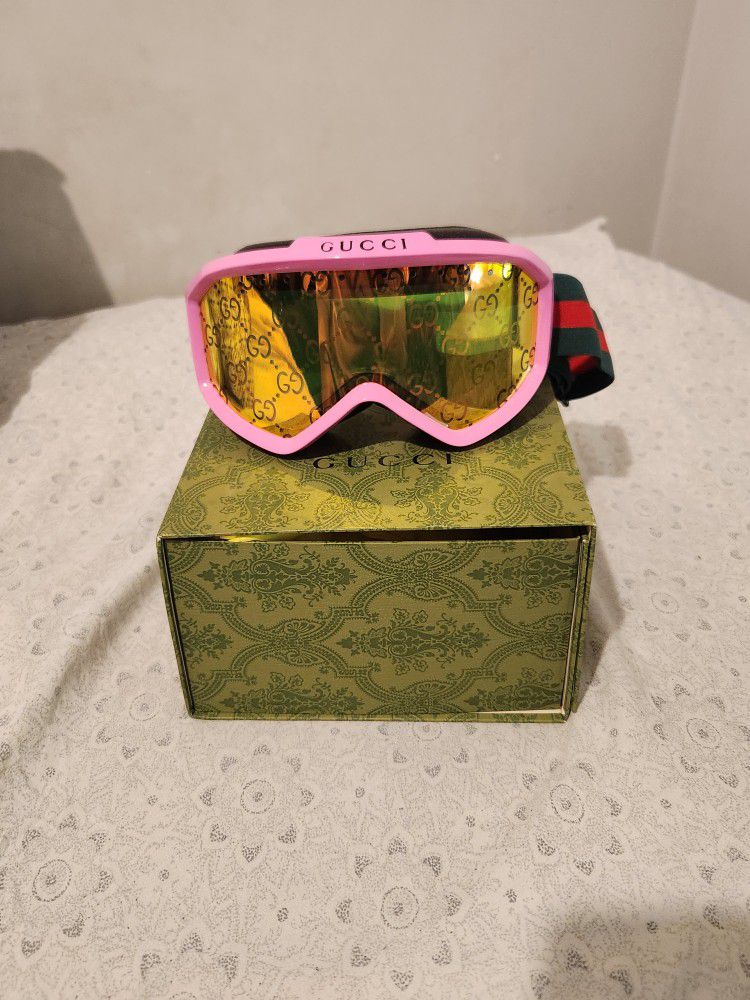 gucci goggles one size fits all 