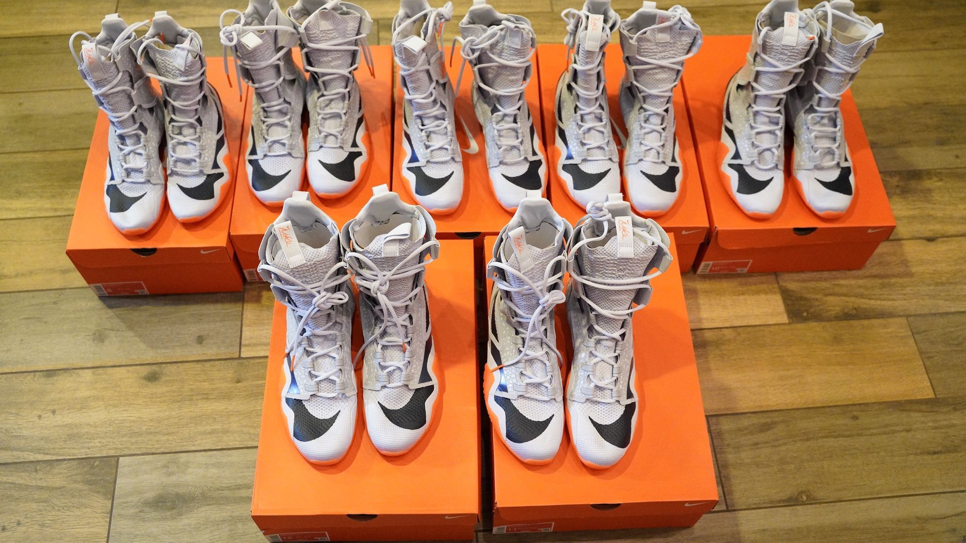 Nike HyperKO SE multiple Sizes BNIB