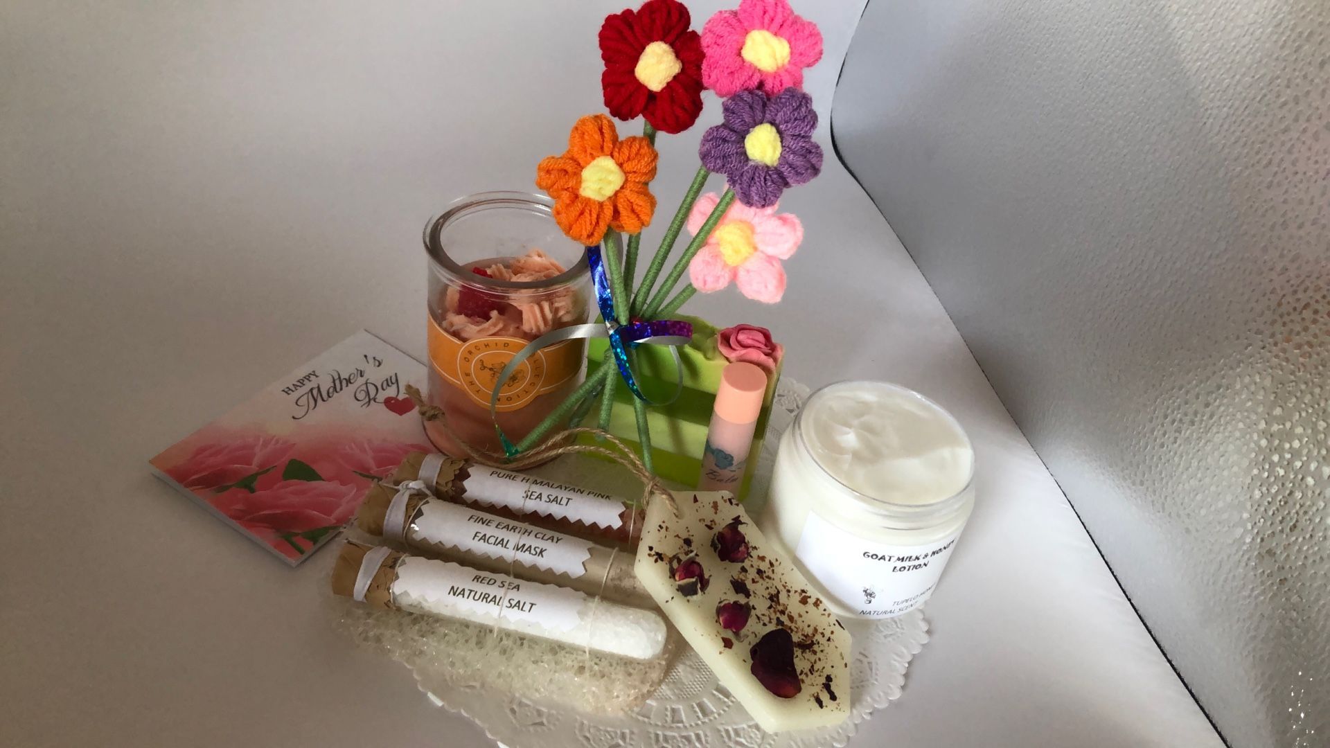 MOTHER’S DAY GIFT, SELF CARE BOX, FLOWERS, LOTION, CANDLE