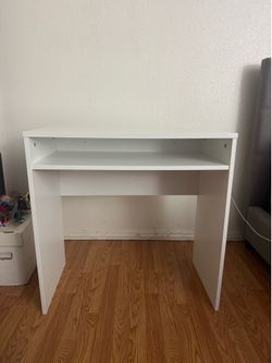 Small desk white
