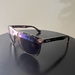 Ray Ban Polarized Sunglasses (RB 4147) w/ Case