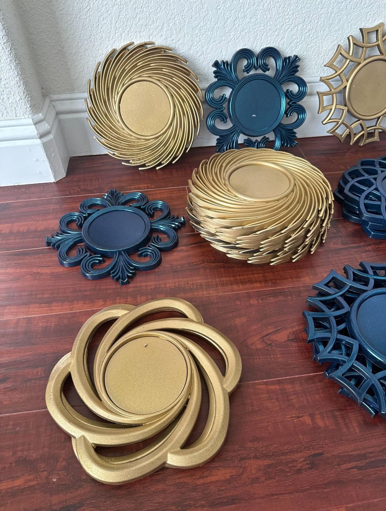 23 Pieces Of Centerpiece