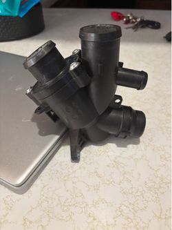 Engine coolant housing assembly