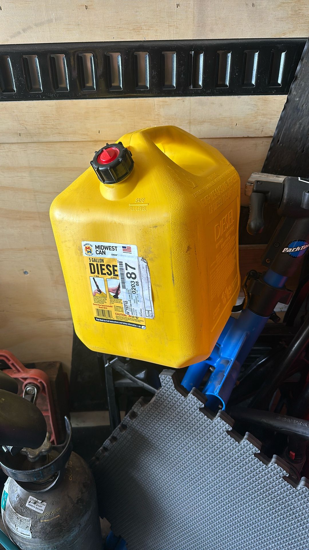 New 5 gallon diesel can jug