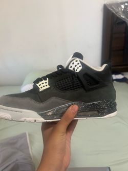 Jordan 4 shadow black