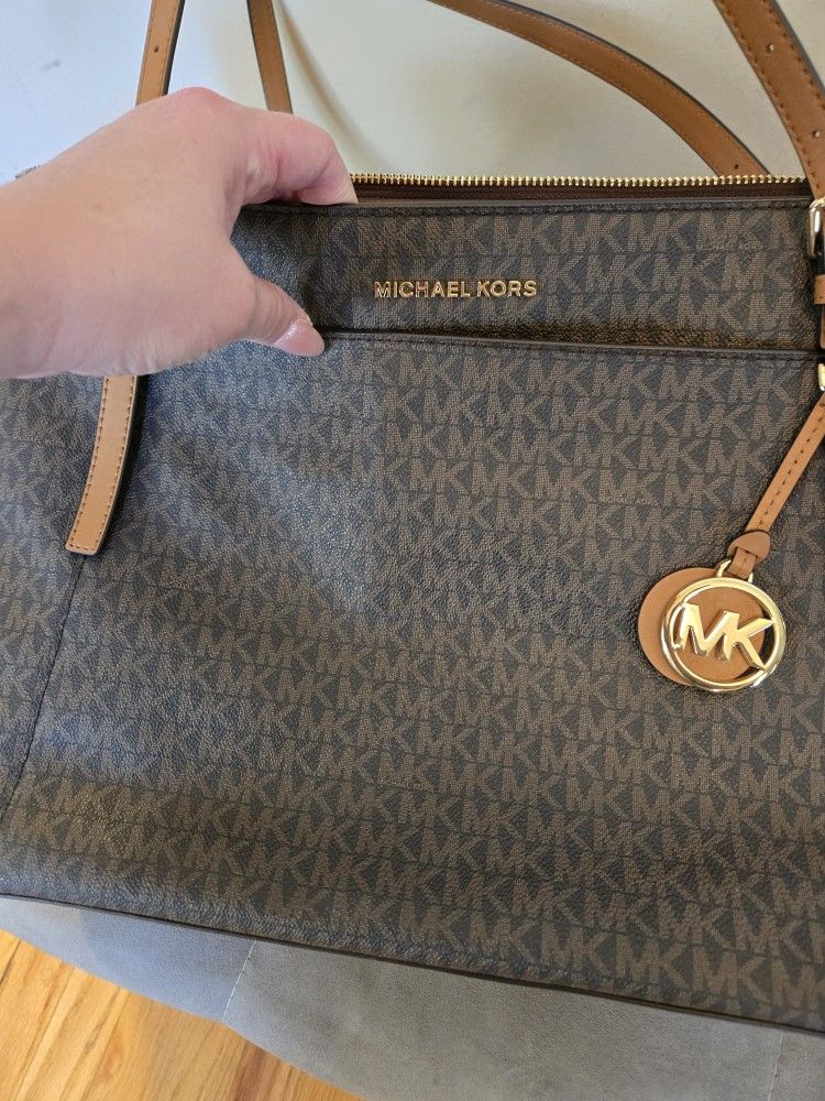 Michael Kors Ciara Large Logo Top-Zip Tote Bag NY
