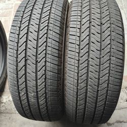 2 tires Bridgestone 255 65 18
