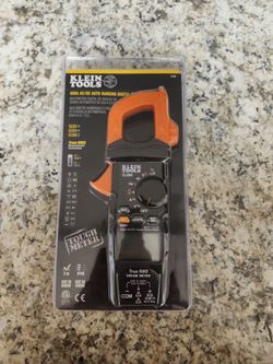 Klein Tools CL800 Digital Clamp Meter