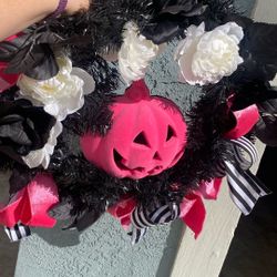 Halloween Wreath $10 OBO 