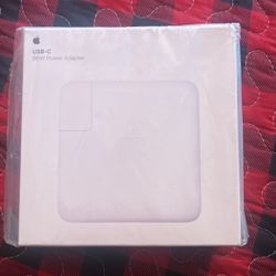 USB-C Power Adapter