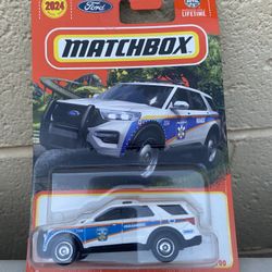 Toys & Gifts : Matchbox Paramedic Vehicle Toy Car