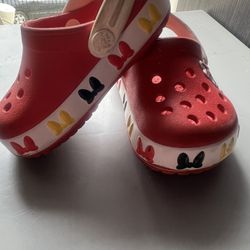Minnie Mouse Crocs
