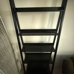 Ladder bookshelf 