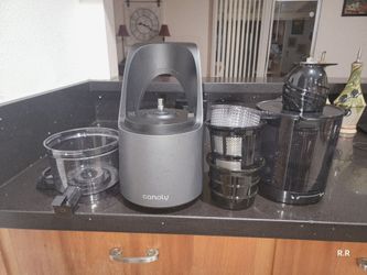 Canoly Slow Juicer with Accessories