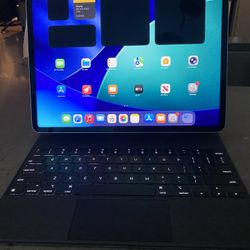 iPad Pro 12.9 256gb+Apple Magic Keyboard+Apple Pencil