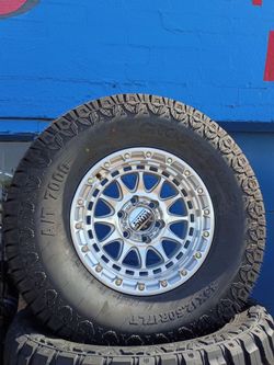 17inch KMC 6x139 on 35s All terrain ✅‼️
