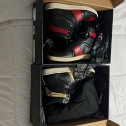 Saint Laurent 