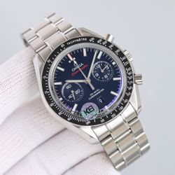 A domineering men's mechanical watch